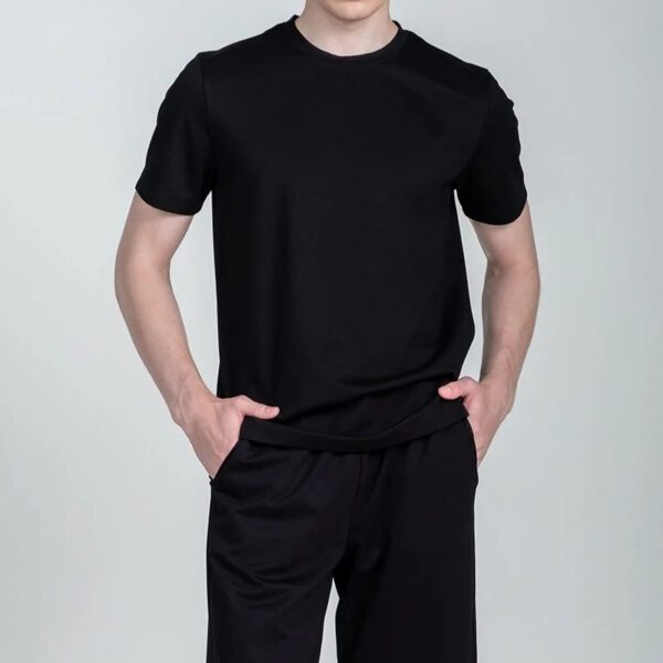 90 Áo thun nam tay ngắn form vừa